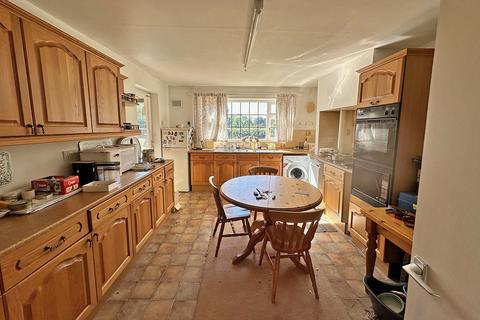 3 bedroom detached bungalow for sale, Gonalston NG14