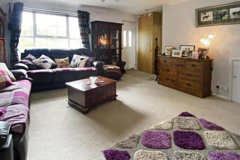 3 bedroom terraced house for sale, West Drive, Ham Manor BN16