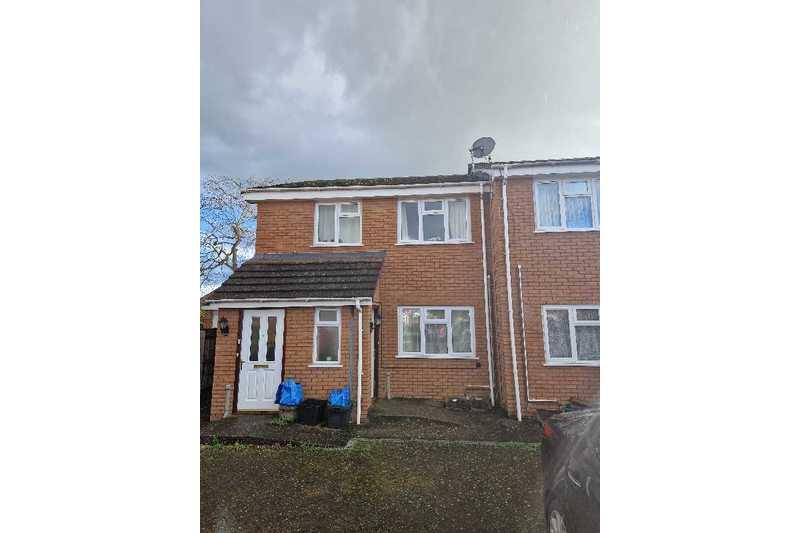 Hampton Close, Bridgwater 1 bed property to rent £750 pcm (£173 pw)
