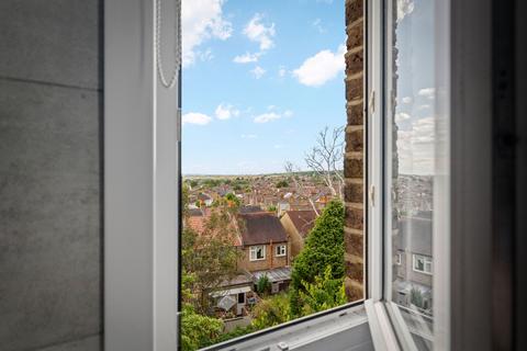185 Grange Road, Upper Norwood, London, SE25 6TG
