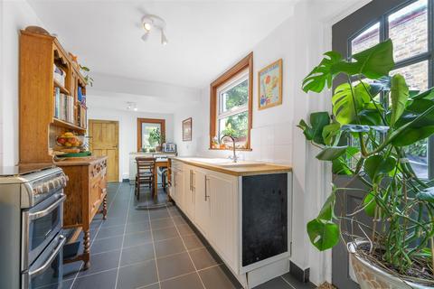 31 Raleigh Road, London, SE20 7JE