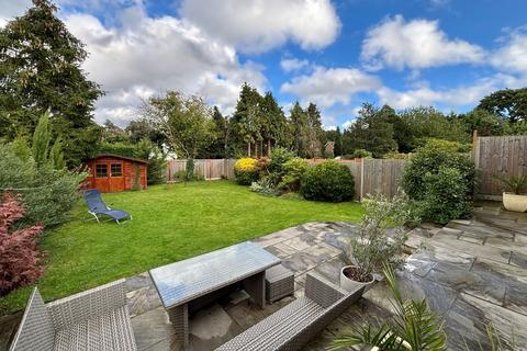 33 Greenways, Beckenham, BR3 3NQ