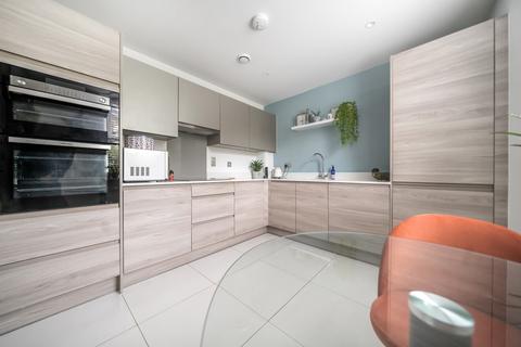 4 Cottage Walk, Godalming, GU7 1DA