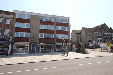 2 bedroom flat to rent, Elm Parade, Main Road, Sidcup