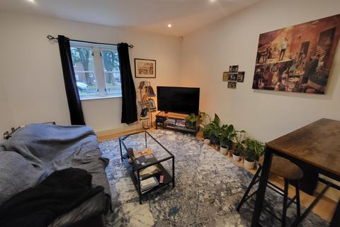 1 bedroom apartment for sale, Raby Street, Manchester. M16 7DJ