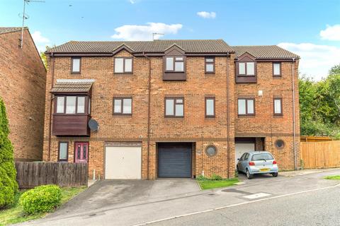 3 bedroom townhouse for sale, Garratts Way, High Wycombe HP13