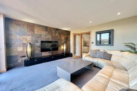 8 Briar Hill, Chaddesley Corbett, Kidderminster, DY10 4SQ