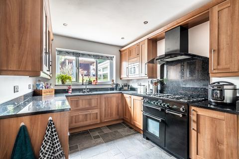 10 Pridhams Way, Exminster, Exeter, EX6 8TA