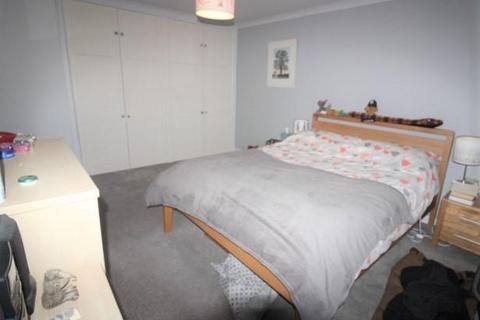 3 bedroom end of terrace house to rent, Drakes Gardens, Exmouth EX8