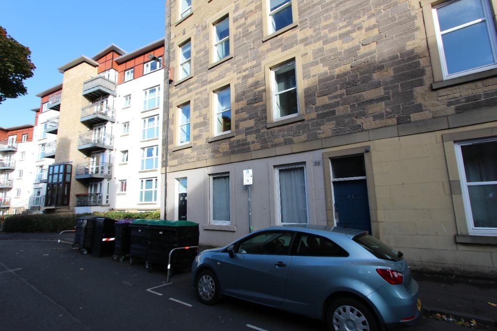 Brunswick Road, Hillside, Edinburgh, EH7 1 bed flat to rent £1,050