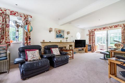 Brambledown Badgers Holt, Storrington, Pulborough, RH20 3ET