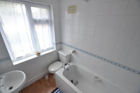 6 Manor Road, Thurmaston, Leicester, LE4 8AG