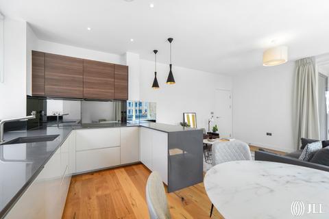 2 bedroom flat to rent, Carpet Street Sugar House Island E15