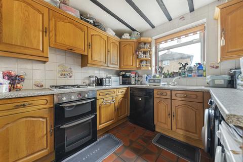 198 Orchard Way, Beckenham, BR3 3EU