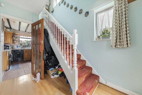 198 Orchard Way, Beckenham, BR3 3EU