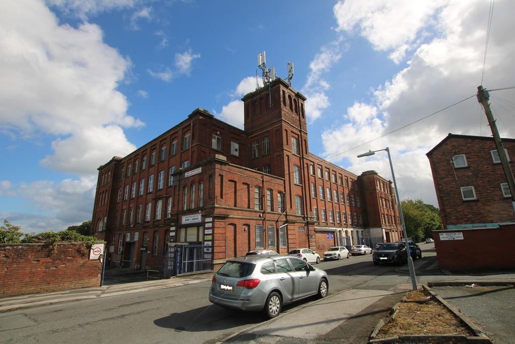 Weston Street, Bolton Property to rent £160 pcm (£37 pw)