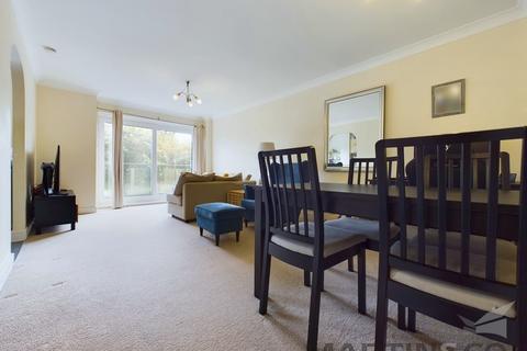 2 bedroom apartment for sale, Gisors Road, Milton