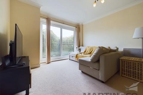 2 bedroom apartment for sale, Gisors Road, Milton