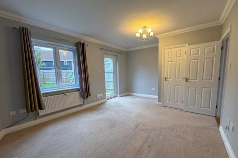 3 bedroom end of terrace house to rent, Drovers Avenue, Bury St. Edmunds