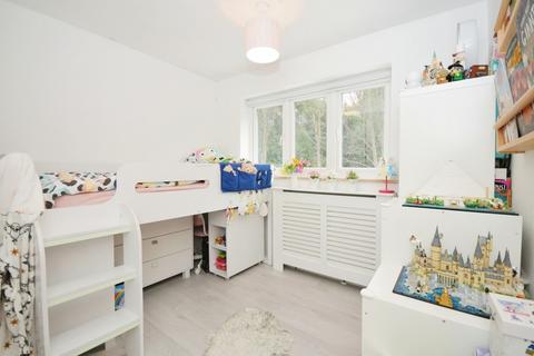 74 Stapleton Road, Orpington, BR6 9TN