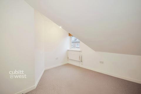 2 bedroom flat to rent, Brighton Road Redhill RH1