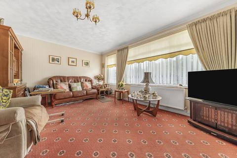 2 bedroom flat for sale, Brecon Court, Greenacres, Eltham SE9