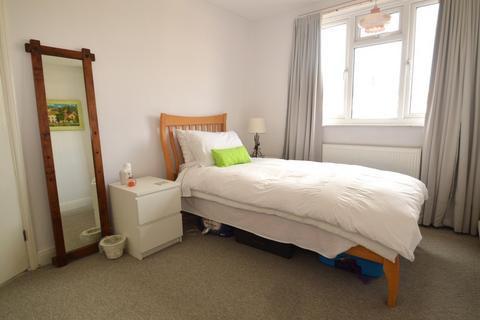 47 Woodhurst Road, London, SE2 0HF