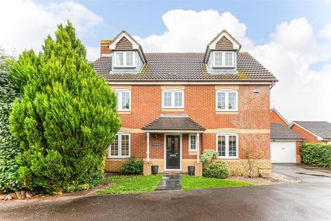 5 bedroom townhouse for sale, Dart Drive, Didcot