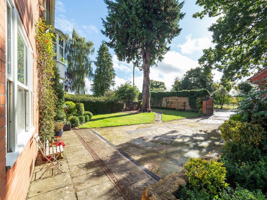 Meadow Gate External-18.jpg