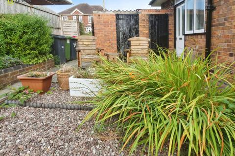 2 bedroom detached bungalow for sale, Watling Street, Tamworth B78