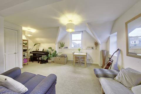 2 bedroom flat for sale, Seymour Road, Kingston Upon Thames KT1