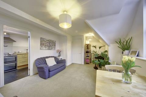 2 bedroom flat for sale, Seymour Road, Kingston Upon Thames KT1