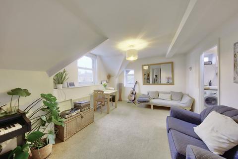 2 bedroom flat for sale, Seymour Road, Kingston Upon Thames KT1