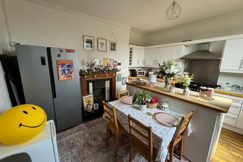 6 bedroom terraced house for sale, Westover Road, Leeds LS13