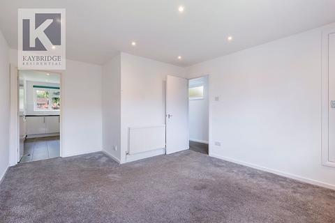 1 bedroom maisonette for sale, Plesman Way, Wallington, SM6