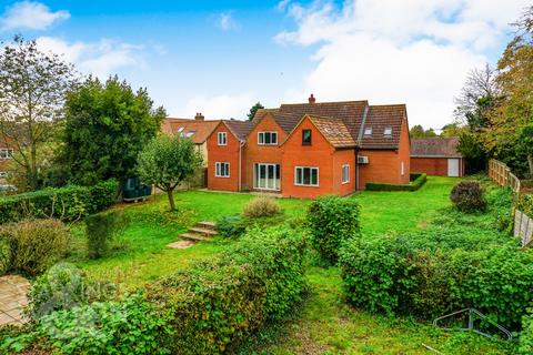 6 bedroom detached house for sale, Norwich Road, Cawston, NR10