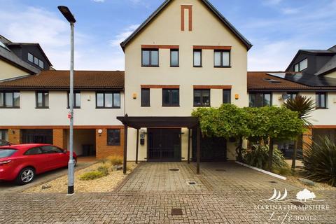 3 bedroom terraced house for sale, Coverack Way, Portsmouth PO6