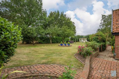 6 bedroom detached house for sale, Silver Street, Besthorpe