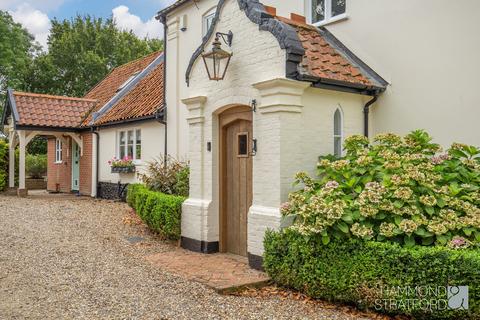 6 bedroom detached house for sale, Silver Street, Besthorpe