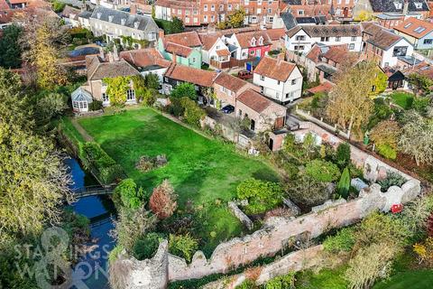 6 bedroom detached house for sale, Earsham Street, Bungay