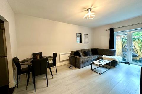 1 bedroom apartment for sale, Cambridge Court, Cambridge Road