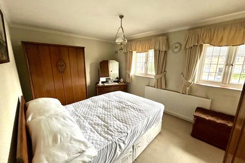 43 Beechfield Walk, Waltham Abbey, EN9 3AB