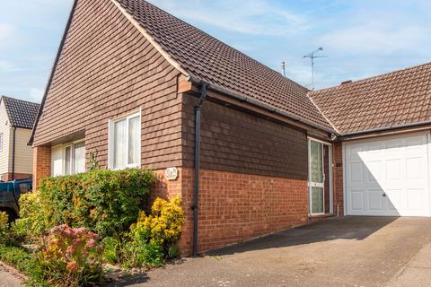 2 bedroom link detached house for sale, Wedgwood Way, Rochford SS4