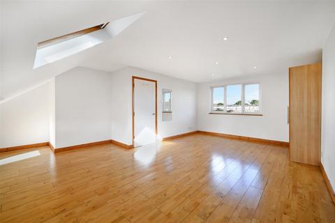 4 bedroom terraced house for sale, Greenway, Raynes Park SW20