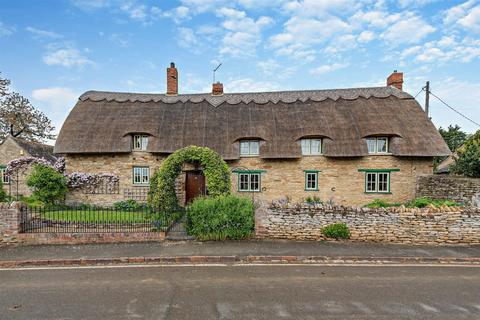 3 bedroom cottage for sale, Main Street, Seaton, Rutland