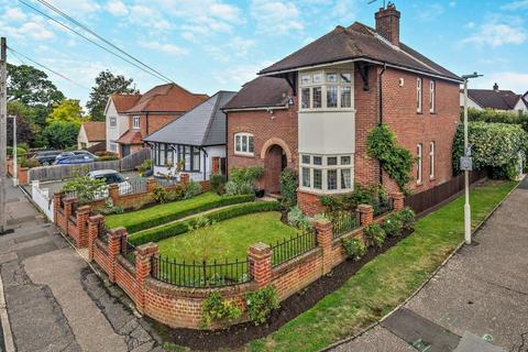 4 bedroom detached house for sale, St. Fabians Drive, Chelmsford