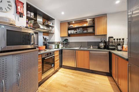 2 bedroom flat for sale, Boyd Street, Whitechapel, London, E1