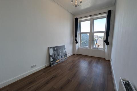 2 bedroom flat to rent, Ardgowan Street, Greenock PA16