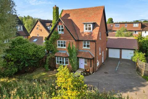 5 bedroom detached house for sale, Halley Road, Waltham Abbey EN9