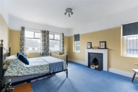 19 Downs Park West, Bristol, BS6 7QQ